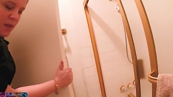 Big Tit Blonde Stepmom Gives A Blowjob And Gets Cummed On In Bathroom