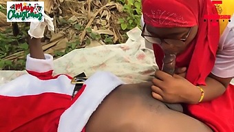 Nigerian Farm Couple'S Romantic Christmas Sex Tape. Subscribe For More Red Content.