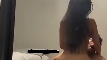 Mladá Žena Má Sex S Bohatým Mužom.
